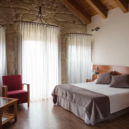 Abadia Eiras カントリーハウス