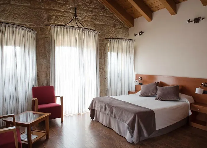 Abadia Eiras カントリーハウス